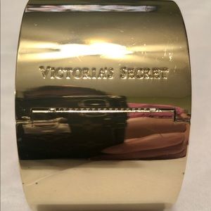 Victoria secret bungles